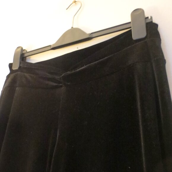 Forever 21 Wide Leg Velvet Pants - Picture 4 of 6